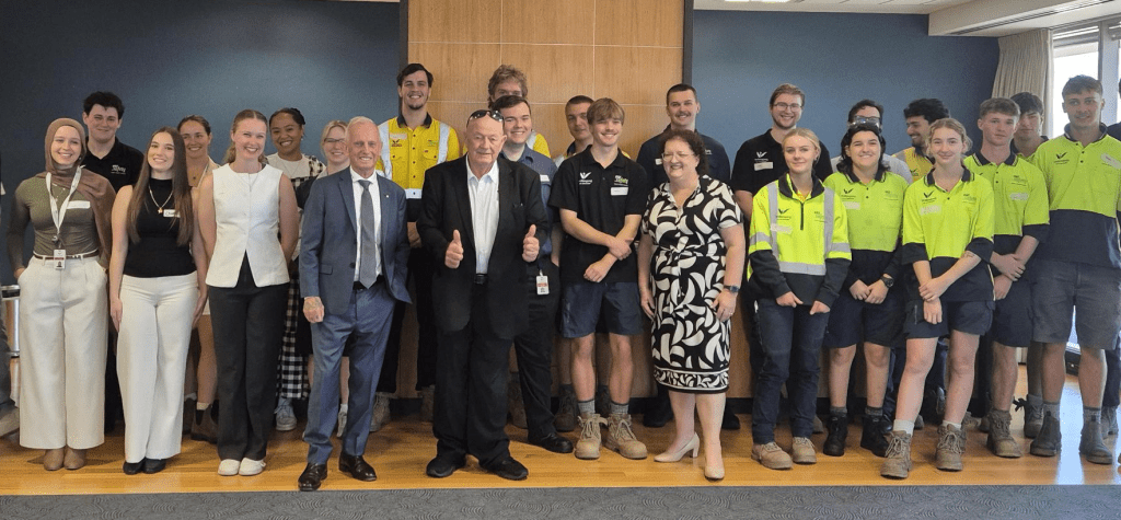 This cohort of Fresh Start Apprentices at Wollongong City Council includes indoor and outdoor apprentices, trainees and cadets. Pictured here with your union’s own Graeme Kelly OAM & South Region Manager, Gary Vann alongside Lord Mayor Tania Brown.
